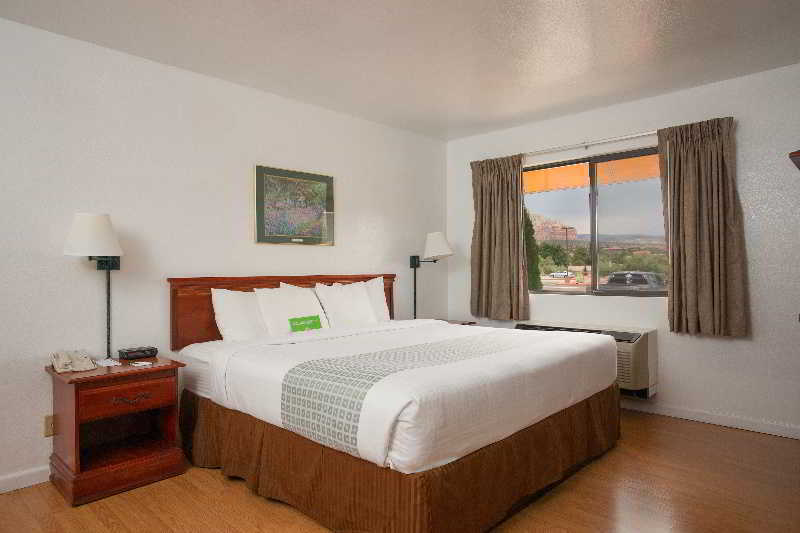 Holiday Inn Express Sedona - Oak Creek By Ihg Exterior foto